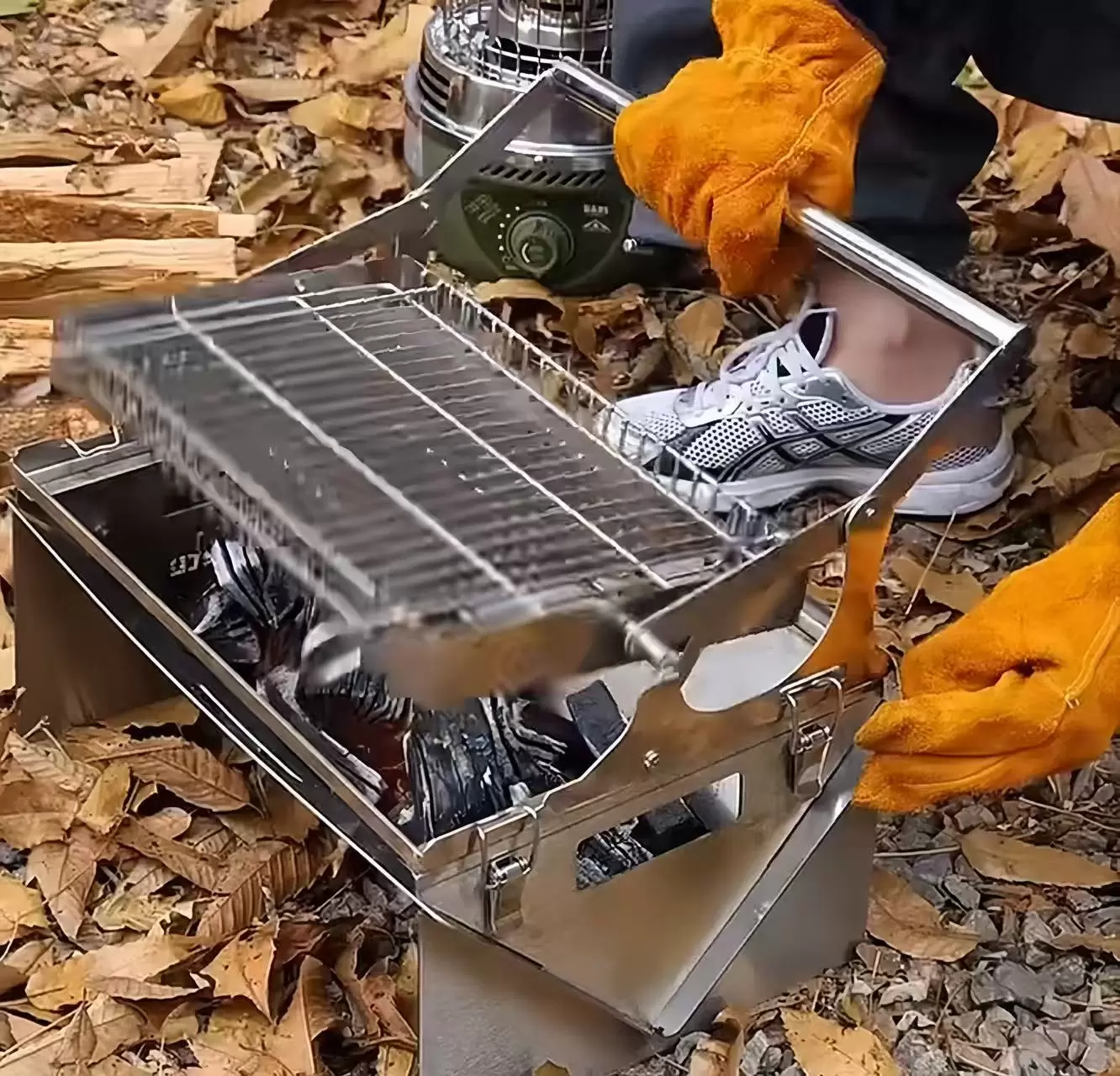Barbecue à charbon de bois pliable extrêmement rotatif