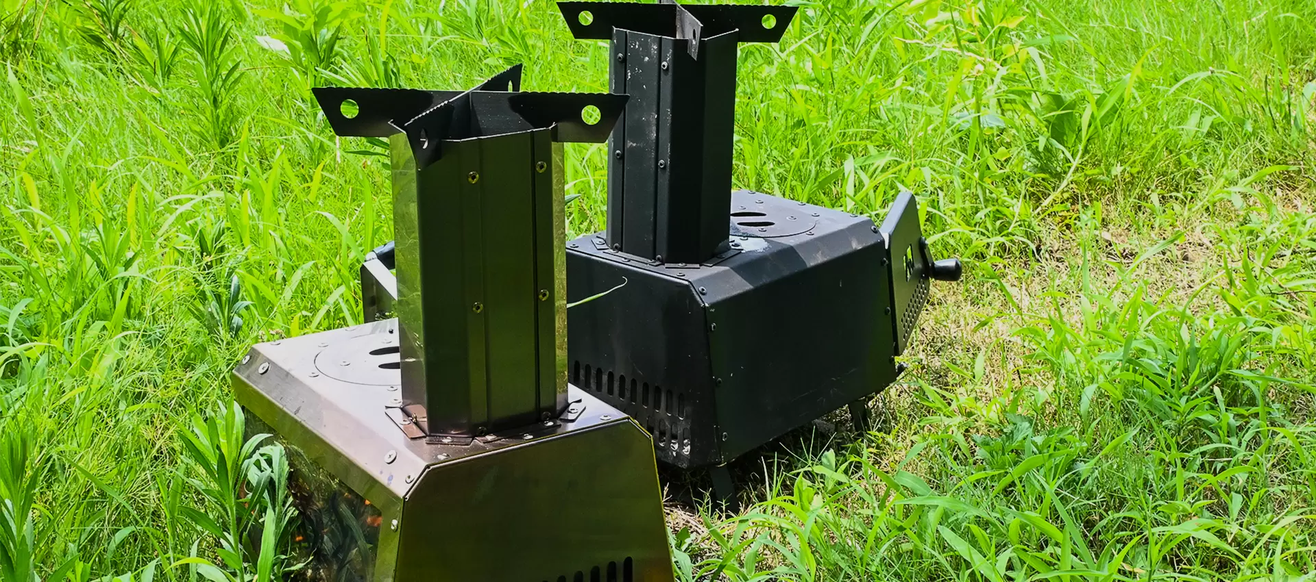 Po&ecirc;le &agrave; bois de camping