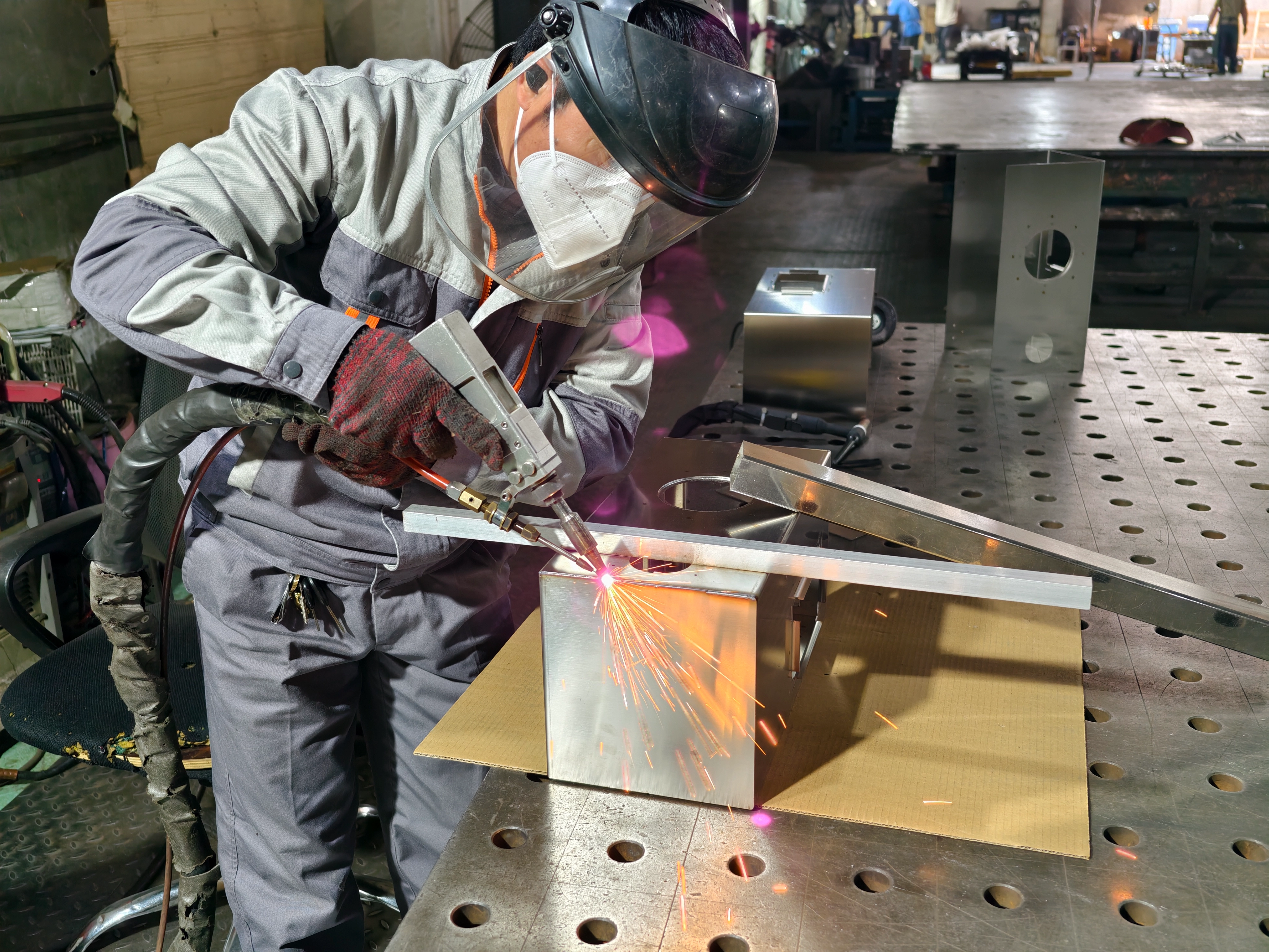 INBESTCAMP personnalise un lot de réchauds de tente en acier inoxydable 304 pour un client irakien INBESTCAMP personnalise un lot de réchauds de tente en acier inoxydable 304 pour un client irakien