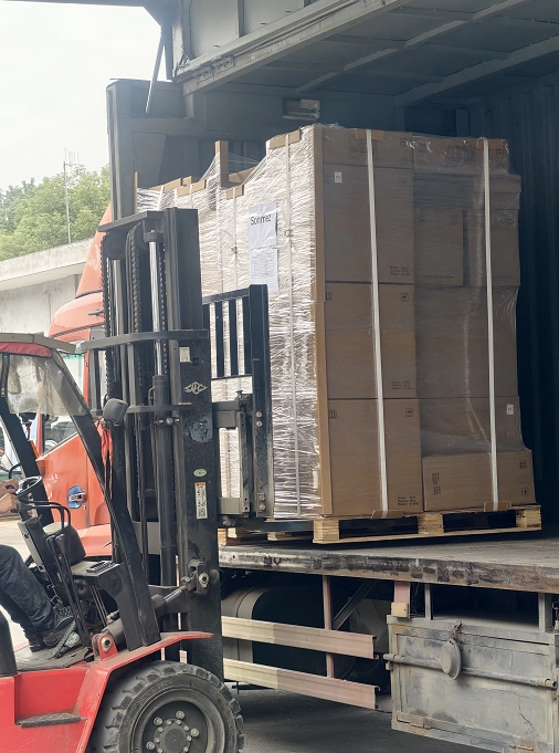 Flux de travail d'exp&eacute;dition mondial efficace pour la fabrication d'&eacute;quipements de cuisine et de camping de plein air INBESTCAMP