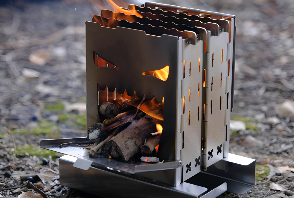 Mini r&eacute;chaud de camping pliable de poche